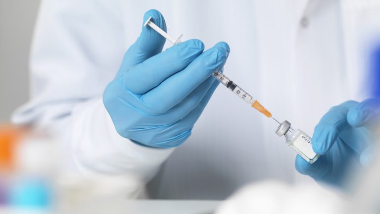 A HPV elleni ingyenes védőoltást szeptember közepéig igényelhetik a szülők