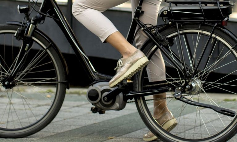 Ökotolvaj: elektromos biciklit lopott (hogy elmenjen borért)