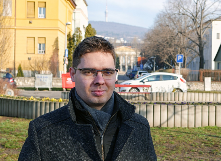 Barkóczi a városházi konfliktusokról, az egyetemi modellváltásról és Péterffy munkájáról