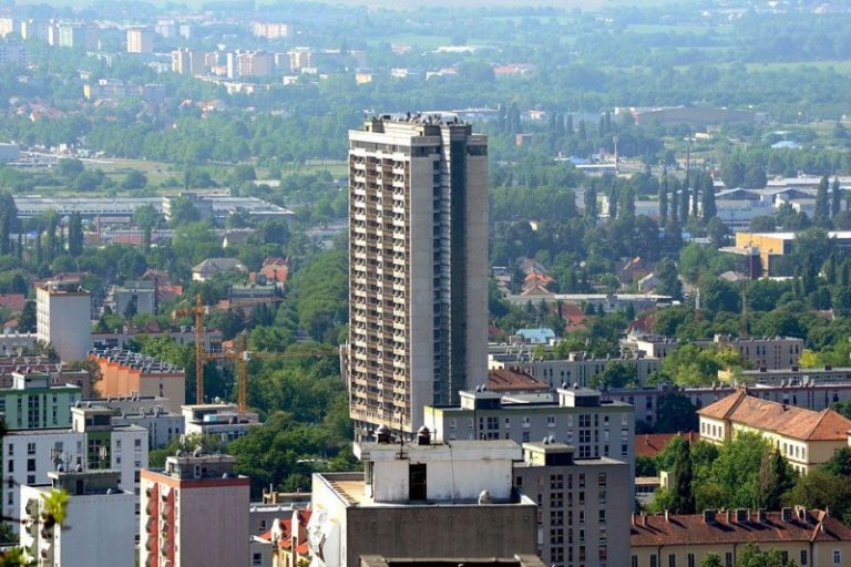 Emlékszünk még rá? Így épült a Pécsi Magasház!