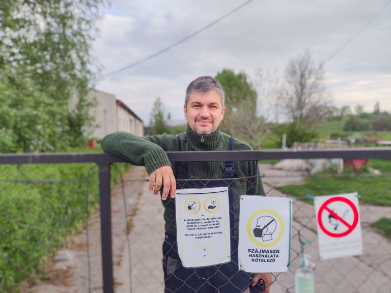 Hadházy megkezdte közmunkáját