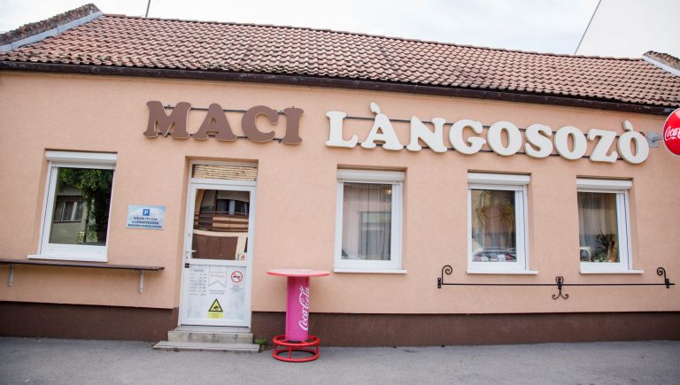 Ezért (is) szeretjük a Maci Lángosozót