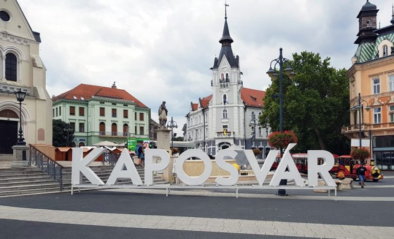 Jelmezes felvonulás és futóverseny, télűzést tartanak Kaposváron
