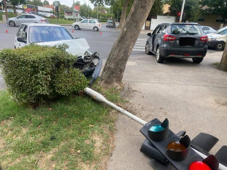 Baleset az Építők és a Tüzér utca kereszteződésében