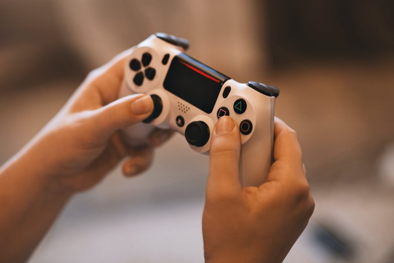 Borzasztó! Öngyilkos lett egy 13 éves kisfiú, miután édesanyja megtudta mennyit költött videojátékozásra