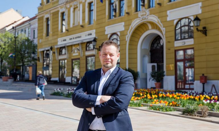 Keresztes: Pécs és Baranya legaktívabb képviselőjeként én tudom legyőzni Hoppál Pétert