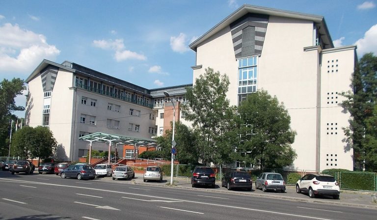 Tűz ütött ki a budapesti Szent Imre kórházban