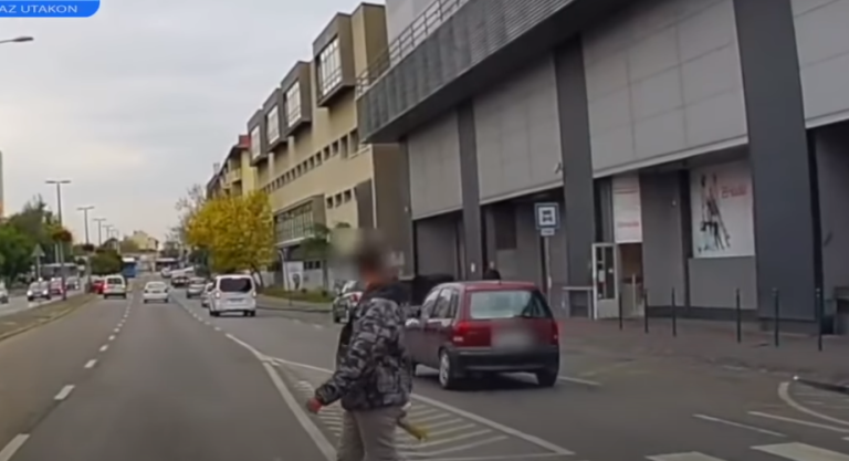 Nem sokon múlt, hogy a zebrán gázoljon – VIDEÓ