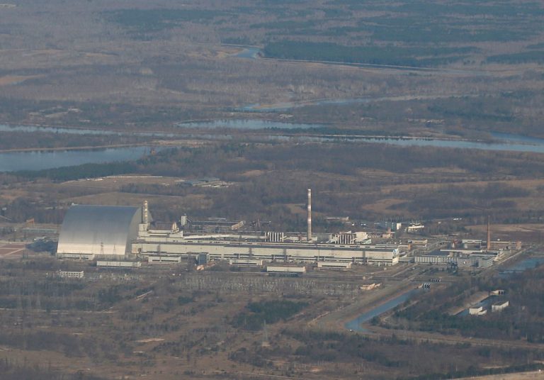Oroszok Csernobilban – ki fog először belelőni egy atomerőműbe?