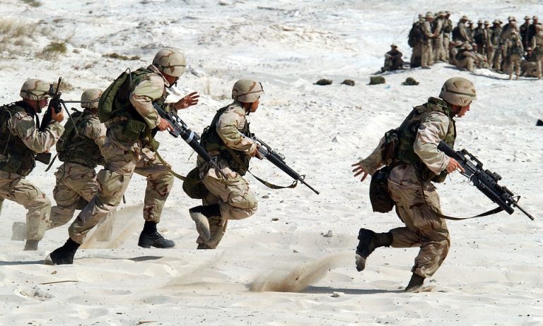 Megérkeztek Lengyelországba a csapaterősítést előkészítő amerikai katonák