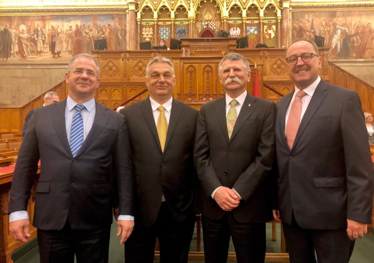 Fideszes országgyűlési képviselő: ruszkik haza!