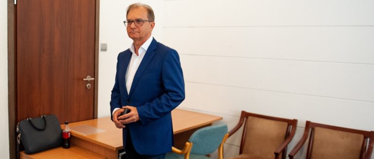 Felfüggesztették Tóth Csaba mentelmi jogát