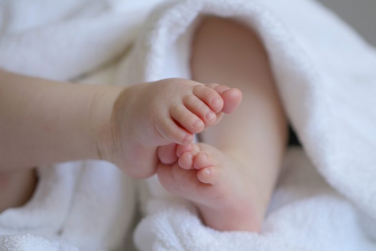 Meghalt egy csecsemő egy budapesti anyaotthonban