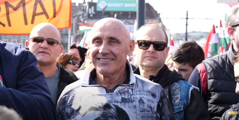 Háborúról és a Fidesz nem létező választási programjáról kérdezték a Békemenet résztvevőit