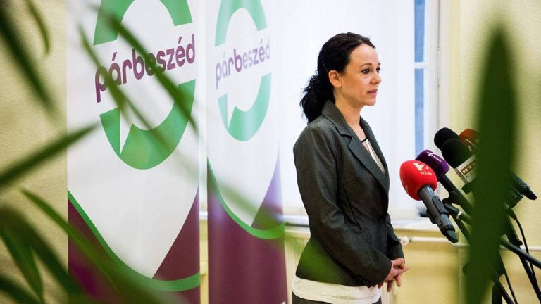 Történelmi lépésre készül a Párbeszéd, először indulhatnak el önállóan egy választáson