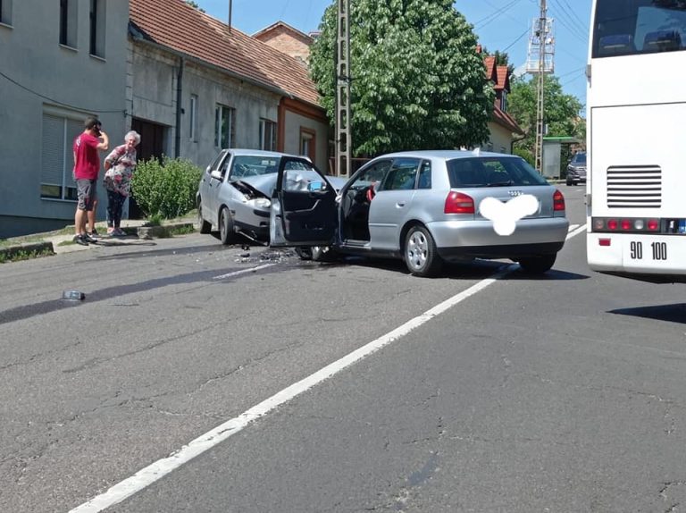 Baleset a komlói úton, kerüljék el az útszakaszt