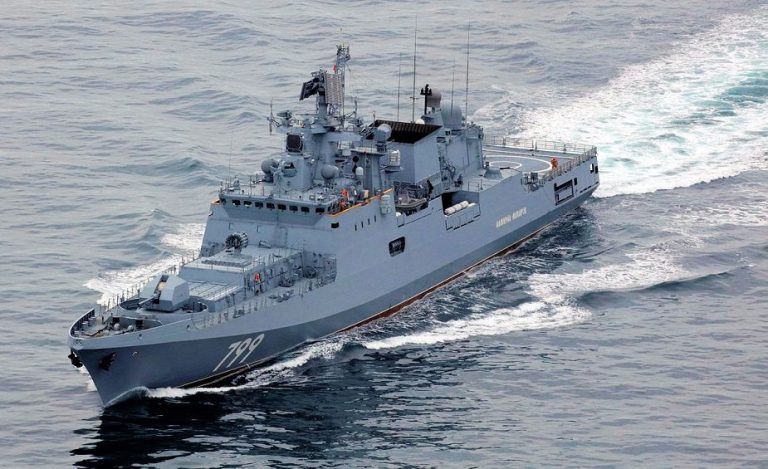 Az ukránok kilőtték a legmodernebb orosz hadihajót, az Admiral Makarovot