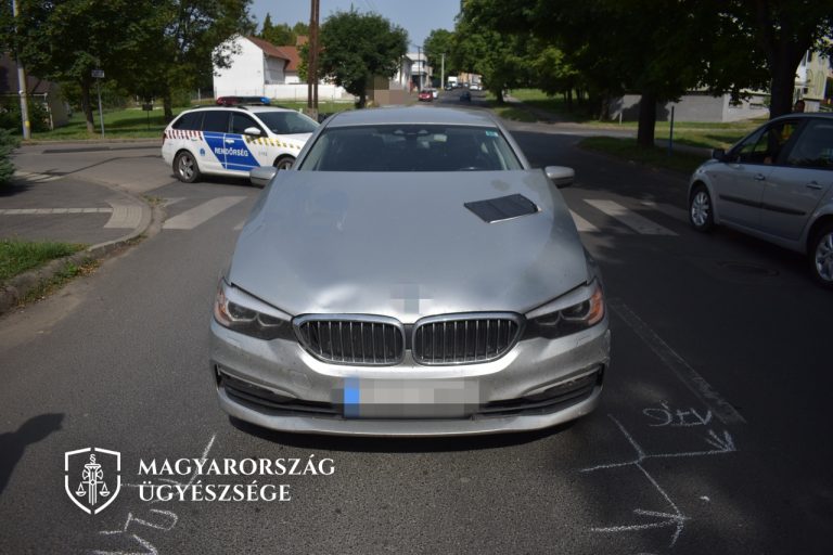 Zebrán gázoltak halálra egy idős asszonyt
