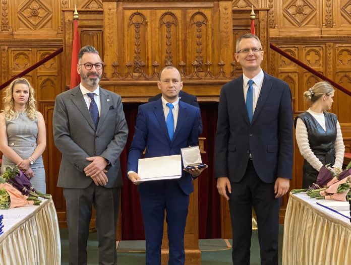 mentősökért díj