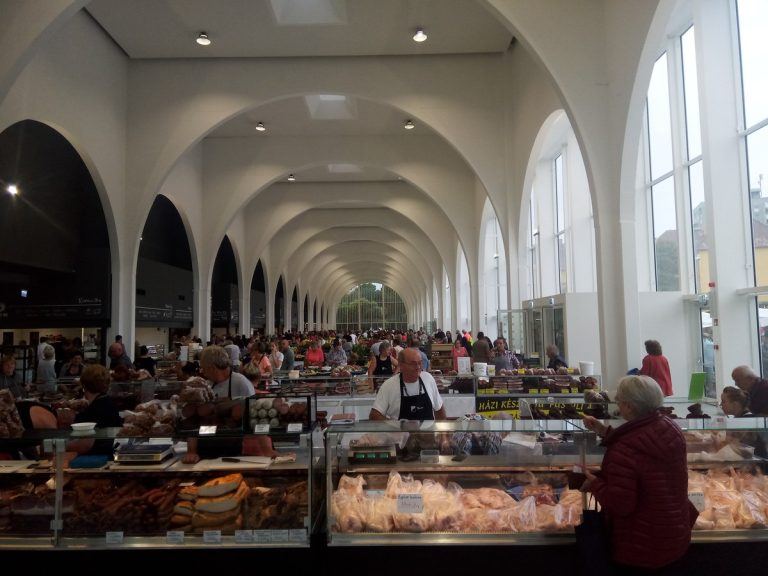 Ilyen lett az új Vásárcsarnok – Galéria
