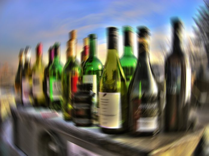 alcohol-g90a55eacf_1280
