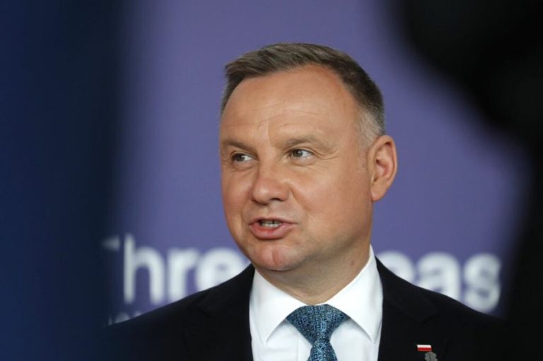 A lengyel elnök azt szeretné, ha Lengyelországot védenék a német Patriot-ütegek