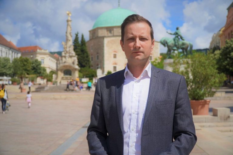 Fidesz: csillagszóróval akarnak elkápráztatni minket, füstölgő romokat hagynak maguk után