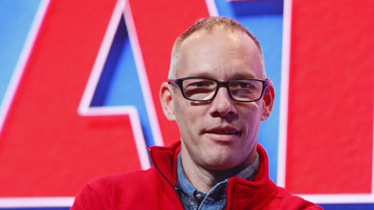 Utcára kerülhet Csollány Szilveszter családja