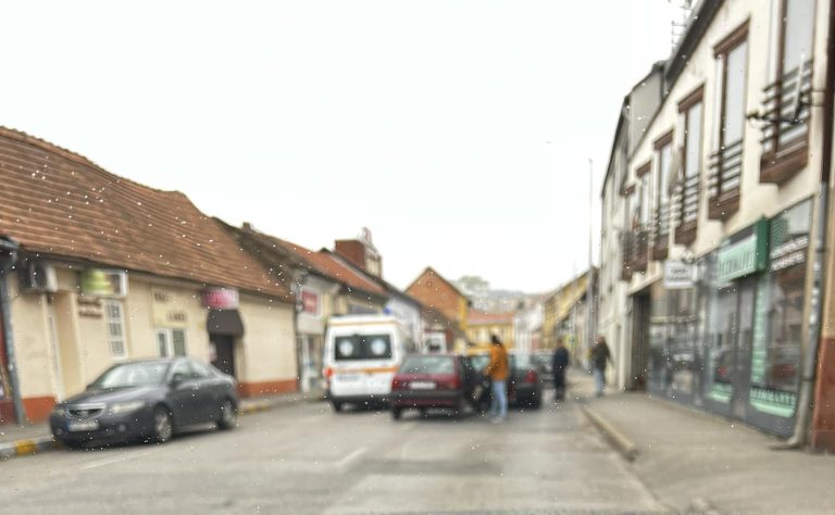 Baleset történt Pécsett, a Hungária utcában