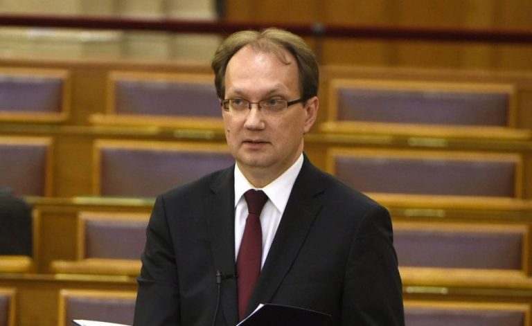 Hoppál Péter: száz programot rendeznek a magyar-török kulturális évadban