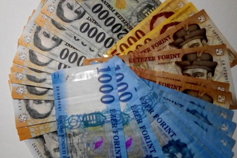 Márciusban 658 400 forint volt a bruttó átlagkereset, 13,9%-kal haladta meg az egy évvel korábbit