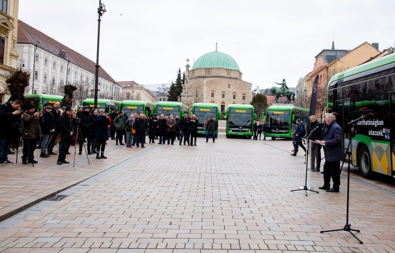 Ilyen volt a Zöld Buszok átadása – Galéria