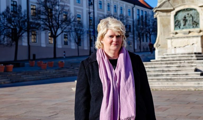 LMP: emelje meg a kormány a családi pótlékot!
