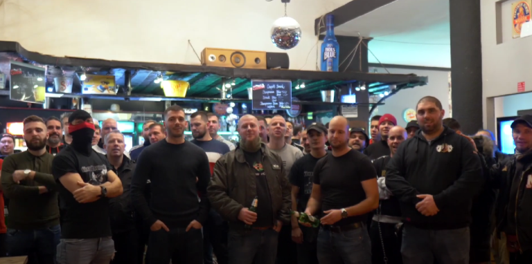 Valentin-nap alkalmából a PMFC ultrái is dalra fakadtak