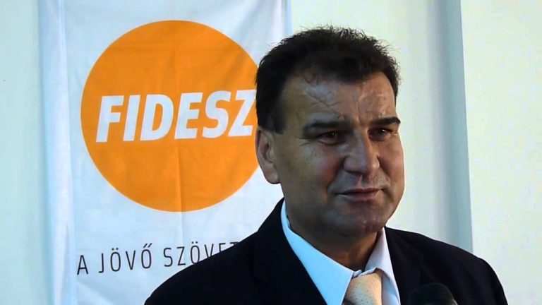 „A sajtószabadság azt jelenti számunkra, hogy akinek a tulajdonában van a sajtó, annak az értékeit közvetíti”