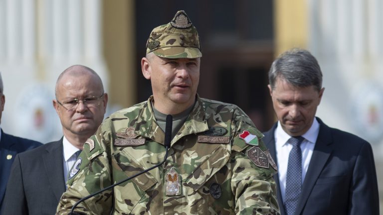 Hadházy és Magyar Péter esett egymásnak Ruszin-Szendi Romulusz miatt