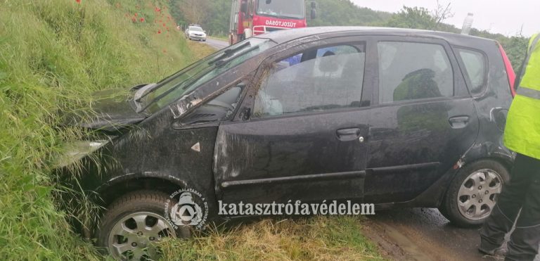 Kidőlt fák és árokba borult autó kísérte az esőt Baranyában