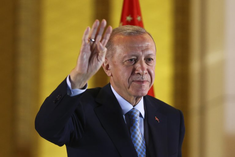 Erdogan nyerte a törökországi elnökválasztást