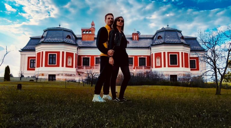 A Horányi Juli-Rúzsa Magdi konfliktust használva promózta új dalát Rácz Gergő