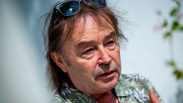 Szikora Róbert szerint Alice Cooper szellemi fertőzést hoz hazánkba