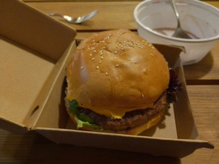 Harmonikus balkáni ízek – NaPizza, Secchi burger