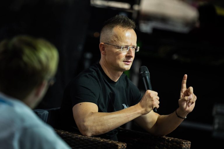 Szijjártó: esély van három magyar Hamasz-túsz szabadon engedésére