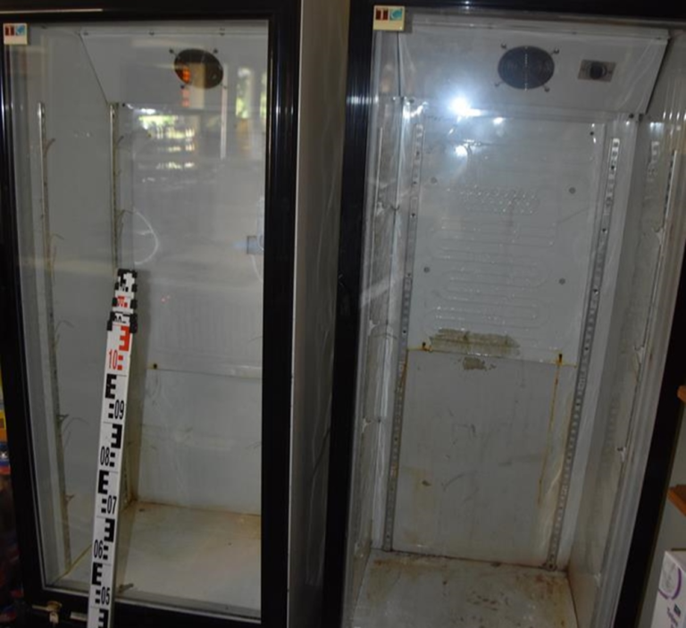 Teleportálni akart, ezért megrongálta a hűtőket