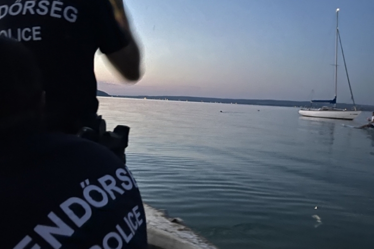 14 éves lányt mentettek ki a Balatonból