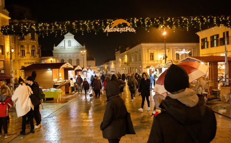 Még egy hétig jelentkezhetnek az eladók az Adventi vásárra