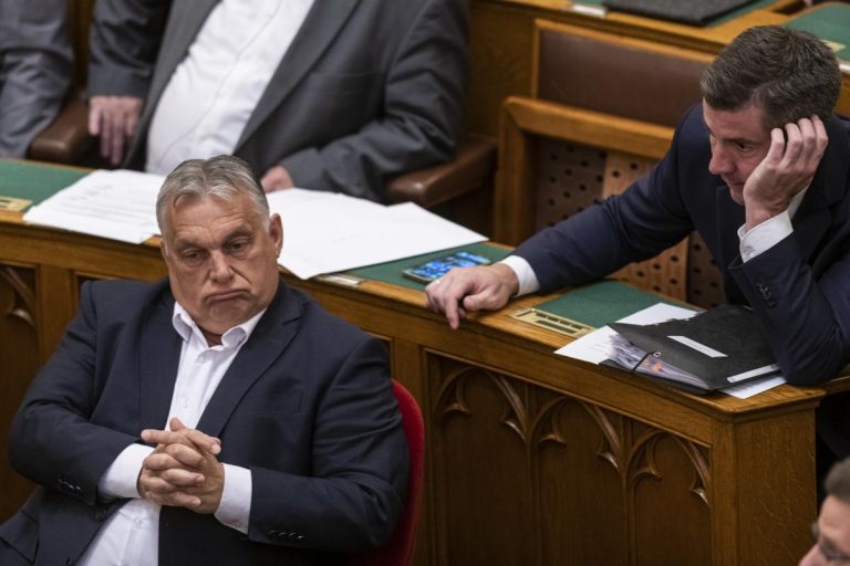 Rohad a magyar vasút, oktatás, egészségügy, …