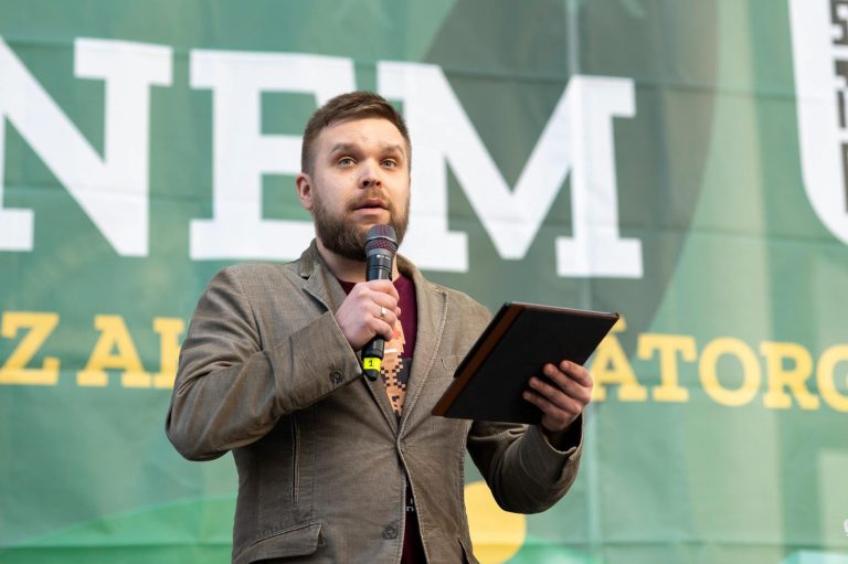 Az LMP Pintér Bencét támogatja Győrben