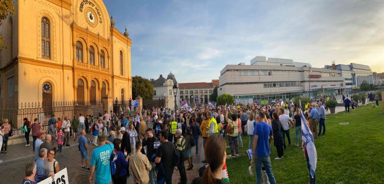 Képeken a mai Izrael melletti demonstráció