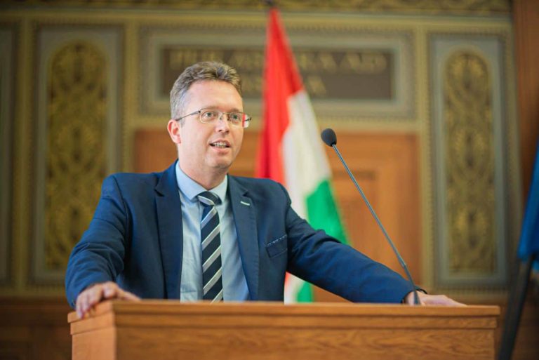 Nemzeti konzultáció – Hankó Balázs: a kormány a családokat szeretné erősíteni