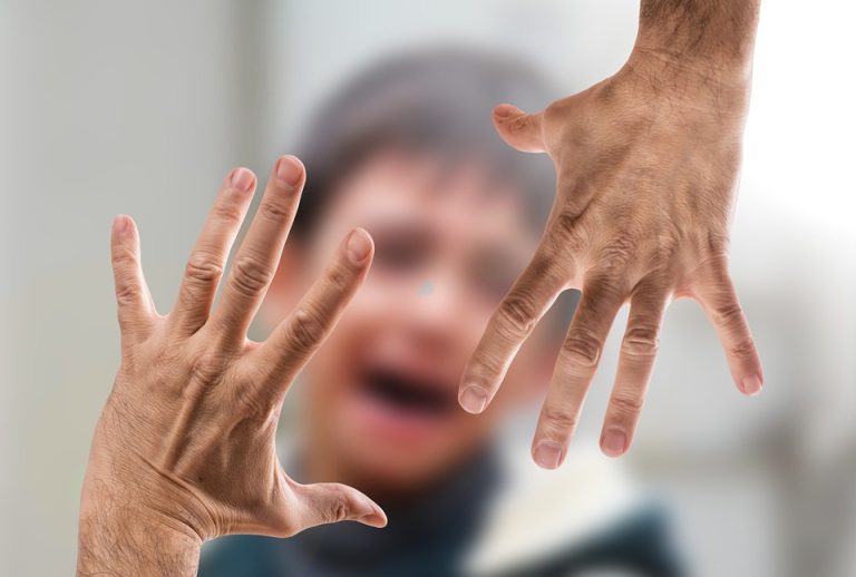 Letartóztattak egy volt gyermekintézetis fiatalok futtatásával gyanúsított férfit